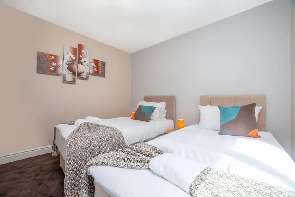 Spacy 3 Bedroom Woolwich Apartment London United Kingdom